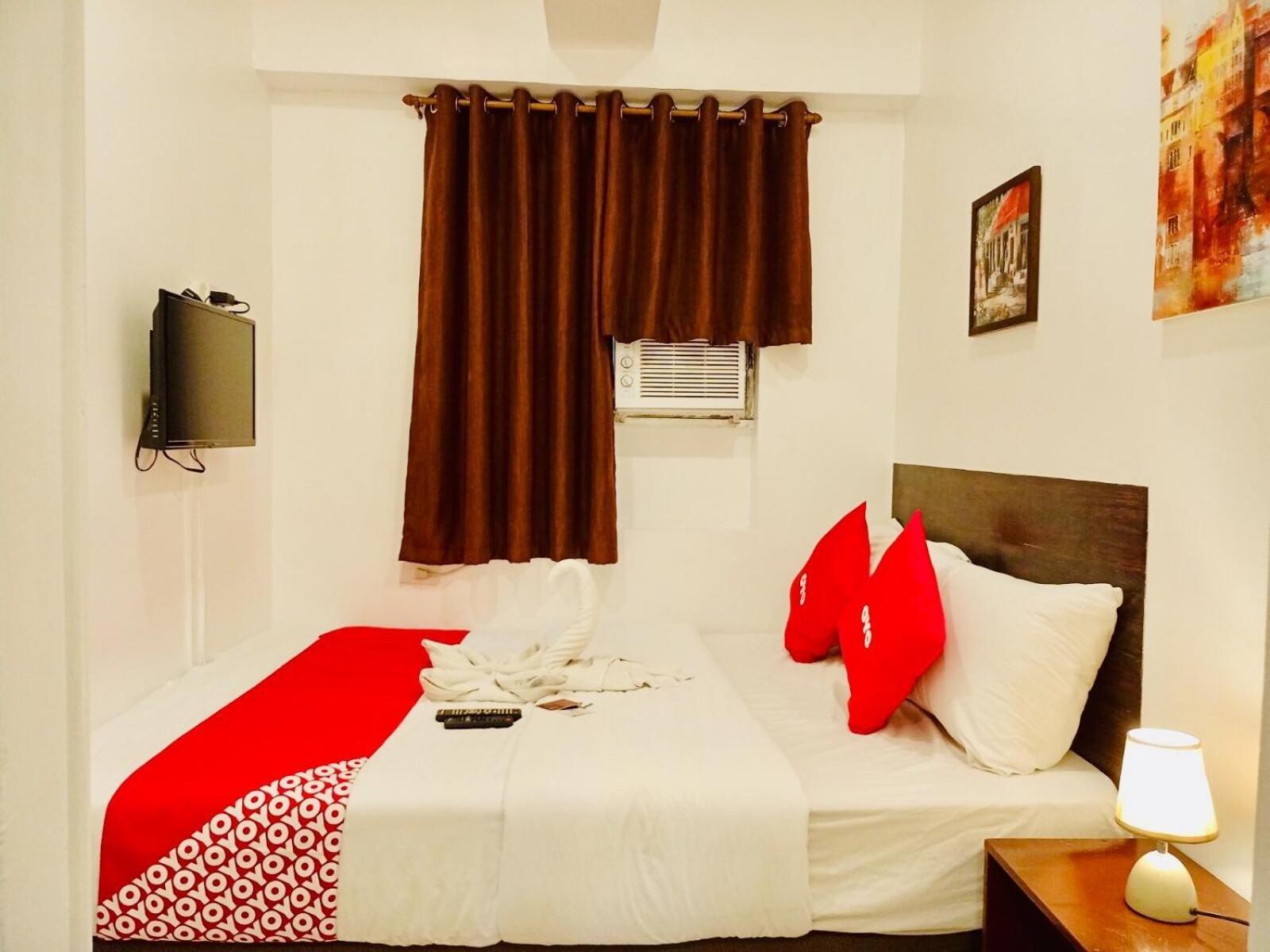 Oyo 888 City Stay Inns Fortview Bgc Pasig City Екстериор снимка