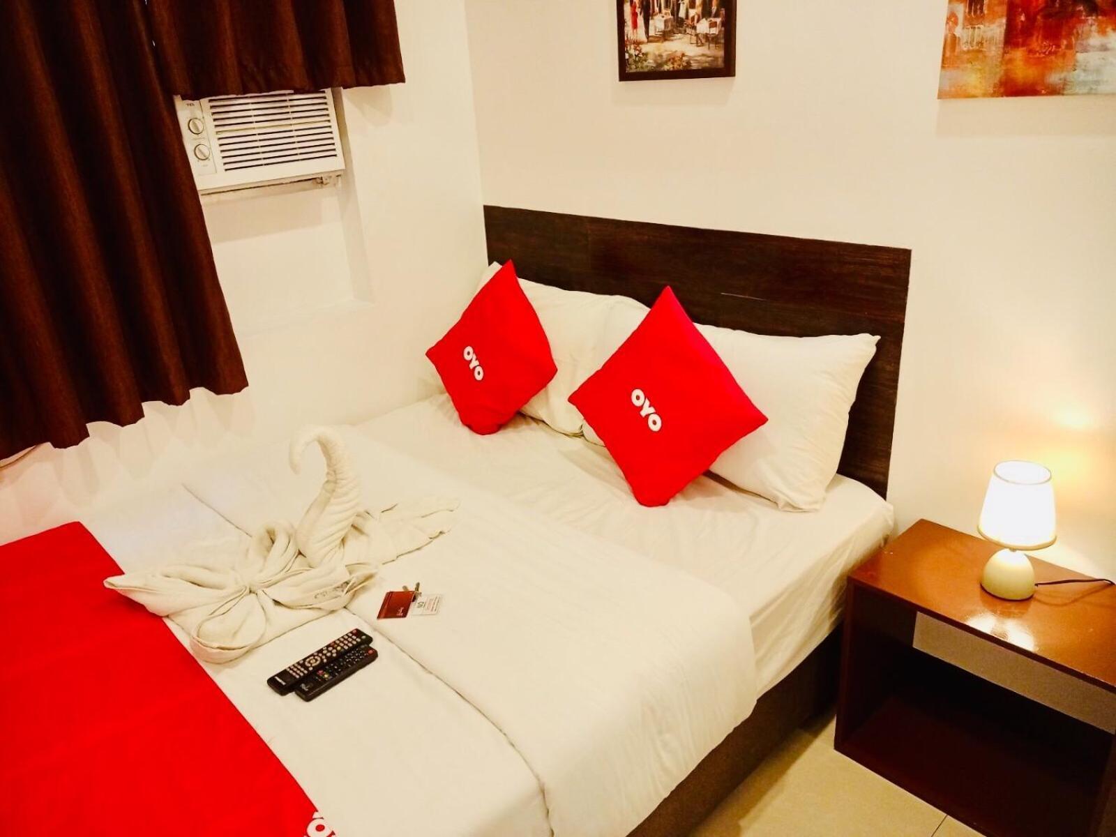Oyo 888 City Stay Inns Fortview Bgc Pasig City Екстериор снимка